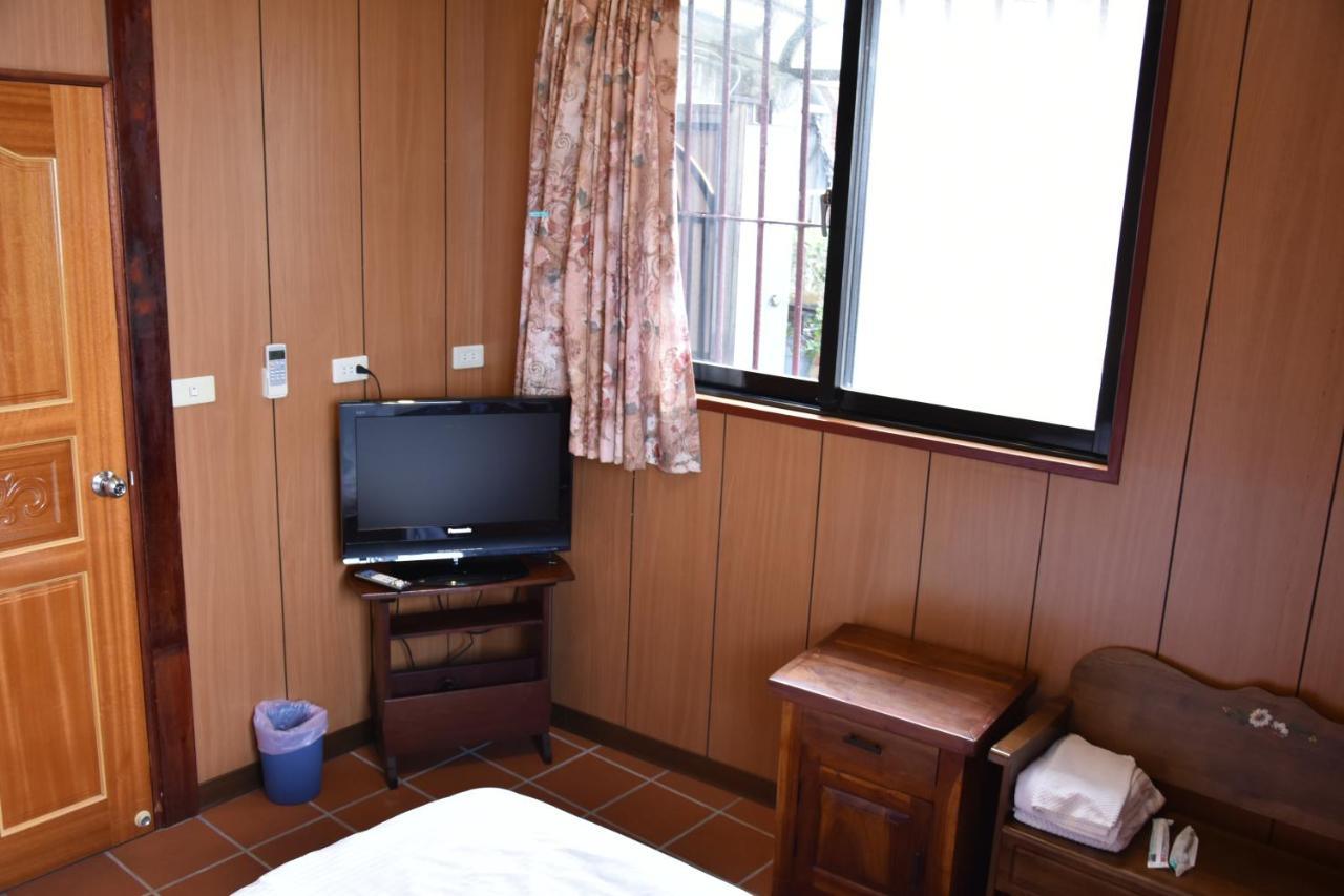 Shi-Jia B&B Jiufen Exteriör bild